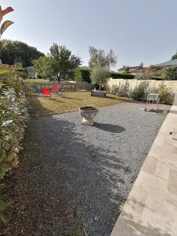 La Maison De Lena Holiday home Grezillac